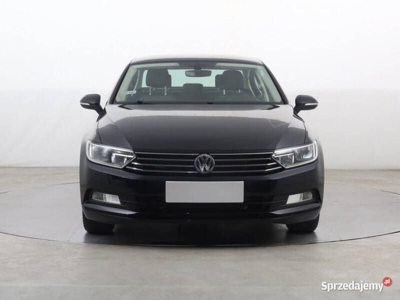Czarny Używany 2017 VW Passat Sedan/Limuzyna | 46 999 zł (Super Cena) - Obraz 1/4