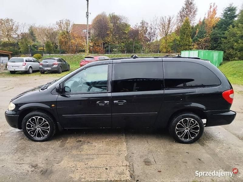 Używany Chrysler Grand Voyager 2004 Czarny Minivan