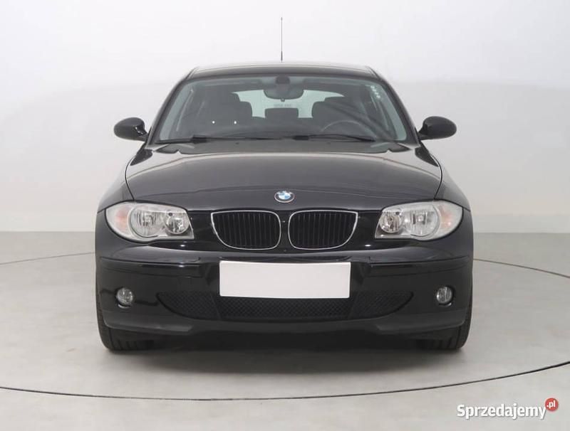 Czarny Używany 2005 BMW 116 Hatchback | 18 499 zł (Dość drogi) - Obraz 1/4