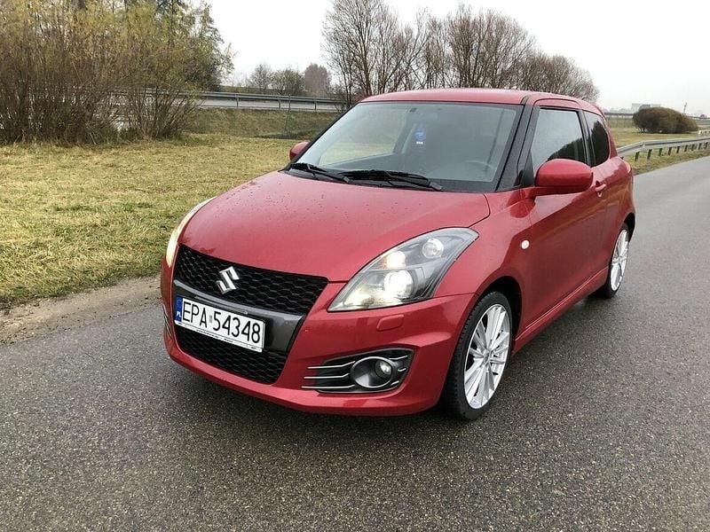 Czerwony Używany 2012 Suzuki Swift Sport Hatchback | 27 300 zł (Uczciwa cena) - Obraz 1/4