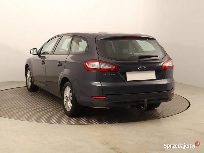 Używany Ford Mondeo 140 KM (102 kW) 2013 Szary Kombi