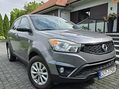Grafitowy Używany 2014 Ssangyong (KGM) Korando SUV | 27 500 zł (Uczciwa cena) - Obraz 1/4