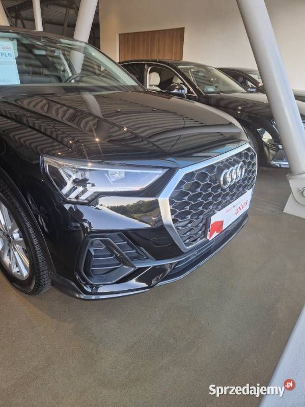Używany Audi Q3 Ambiente 150 KM (110 kW) 2023 Czarny SUV