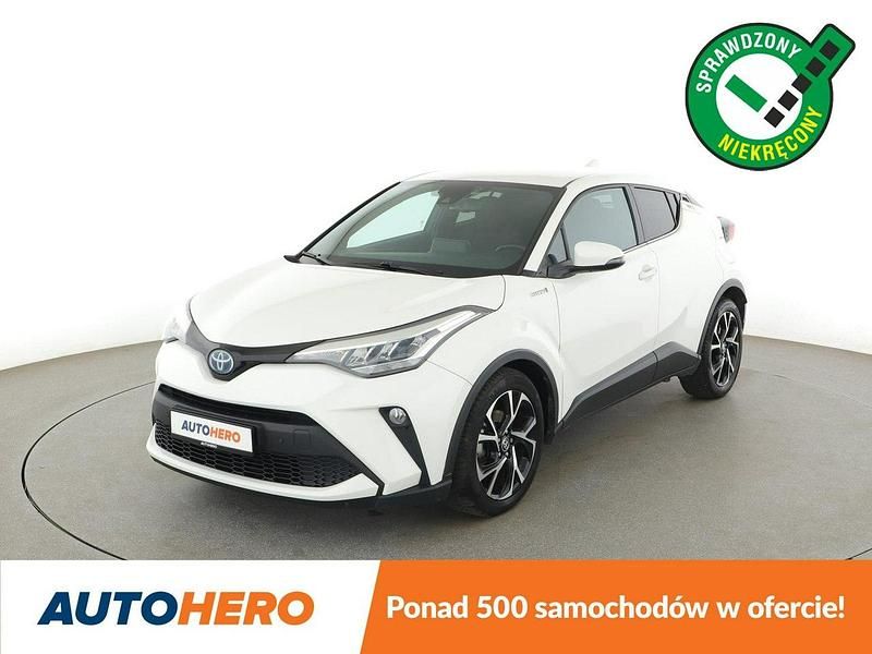 Biały Używany 2020 Toyota C-HR SUV | 73 900 zł (Uczciwa cena) - Obraz 1/3
