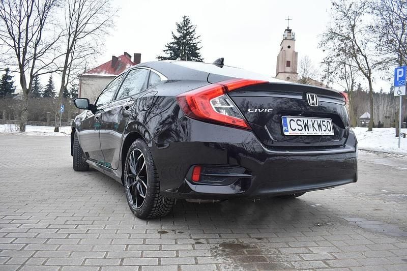 Używany Honda Civic 2017 Inny kolor Sedan/Limuzyna
