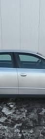 Używany Audi A4 102 KM (75 kW) 2003 Srebrny Sedan/Limuzyna