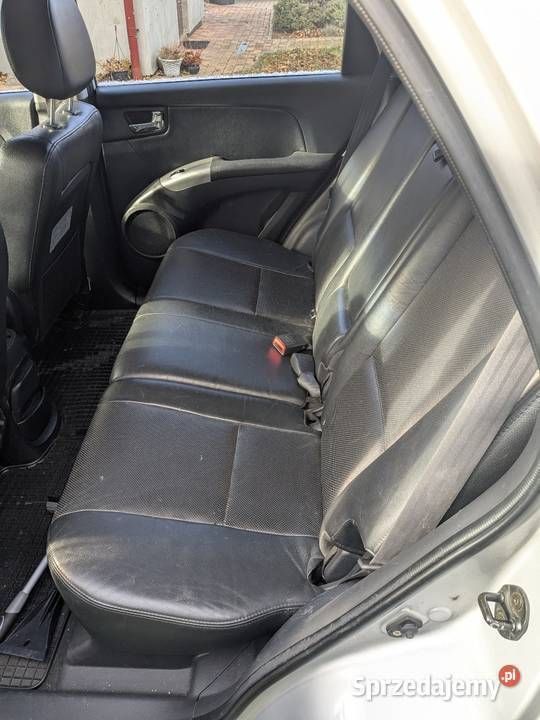 Srebrny Używany 2005 Kia Sportage 2 SUV | 15 750 zł (Uczciwa cena) - Obraz 1/4