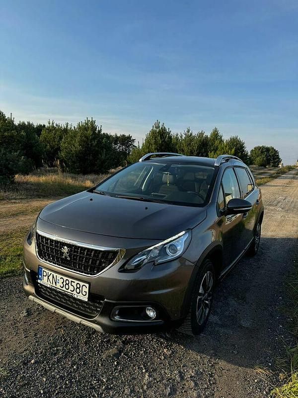 Inny kolor Używany 2017 Peugeot 2008 SUV | 37 900 zł (Uczciwa cena) - Obraz 1/4