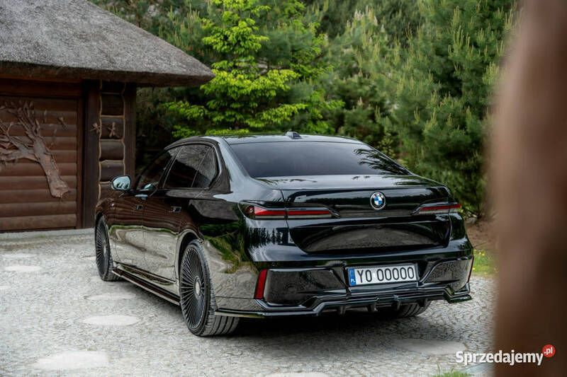 Czarny Używany 2024 BMW 740 Comfort Edition Sedan/Limuzyna | 709 999 zł - Obraz 1/4