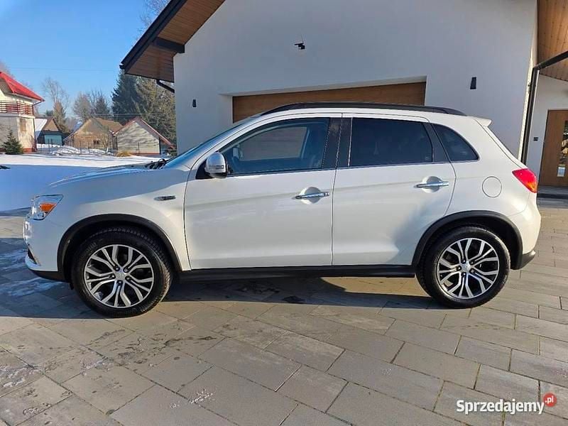 Biały Używany 2016 Mitsubishi ASX SUV | 55 500 zł (Uczciwa cena) - Obraz 1/4