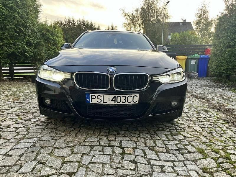 Używany BMW 320 Comfort Edition 2016 Czarny Kombi