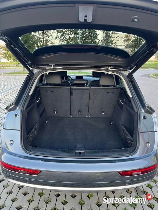 Używany Audi Q5 Premium 2019 Szary SUV