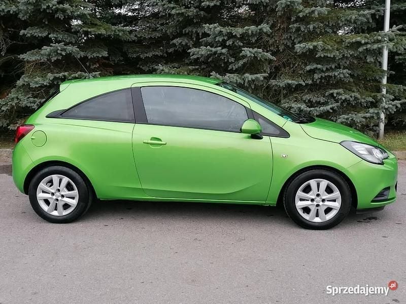 Używany Opel Corsa 2015 Zielony Hatchback