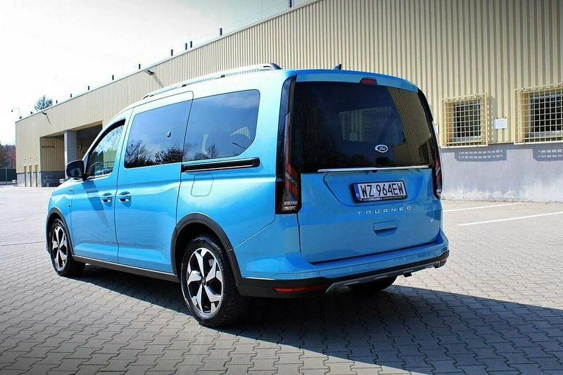 Inny kolor Używany 2022 Ford Tourneo Kombi | 110 688 zł (Super Cena) - Obraz 1/4