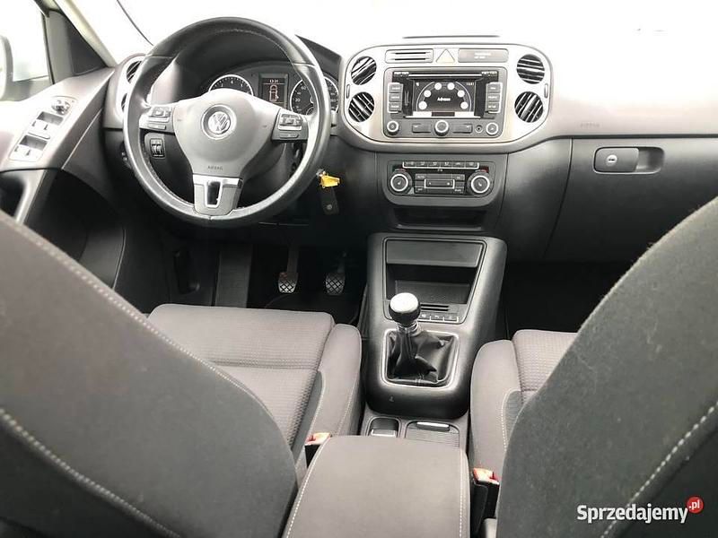 Używany VW Tiguan Sportline 150 KM (110 kW) 2010 Srebrny SUV