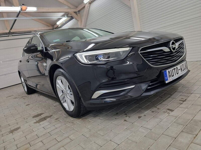 Czarny (metalik) Używany 2019 Opel Insignia Sedan/Limuzyna | 56 829 zł (Dobra cena) - Obraz 1/4