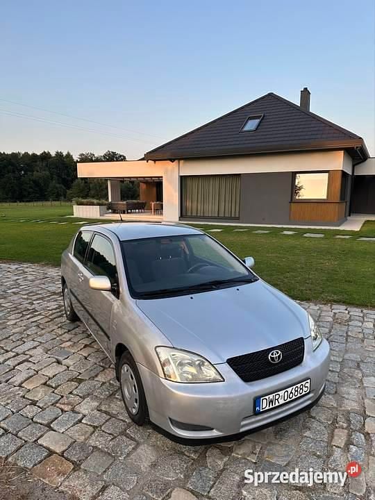 Srebrny Używany 2002 Toyota Corolla Hatchback | 4000 zł (Uczciwa cena) - Obraz 1/4
