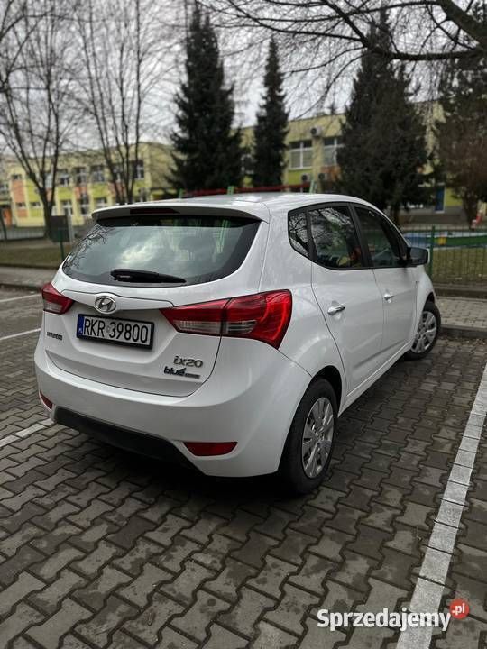 Biały Używany 2011 Hyundai ix20 Minivan | 18 500 zł (Uczciwa cena) - Obraz 1/4