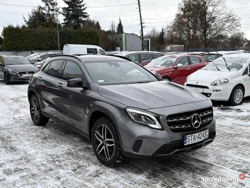 Używany Mercedes GLA220 136 KM (100 kW) 2018 Grafitowy SUV
