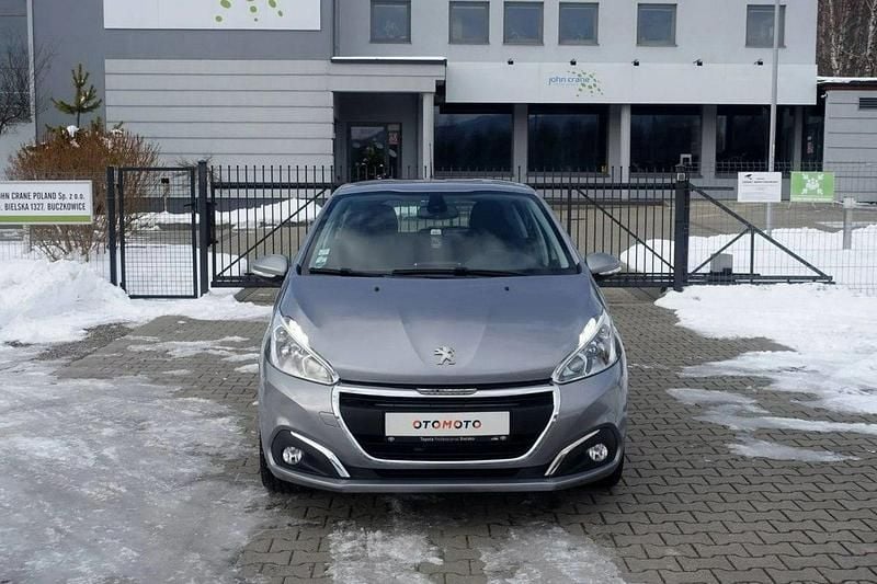 Używany Peugeot 208 83 KM (61 kW) 2018 Szary Hatchback