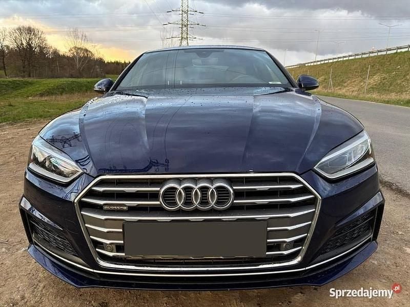 Używany Audi A5 Sportback S-Line 2018 Niebieski Hatchback