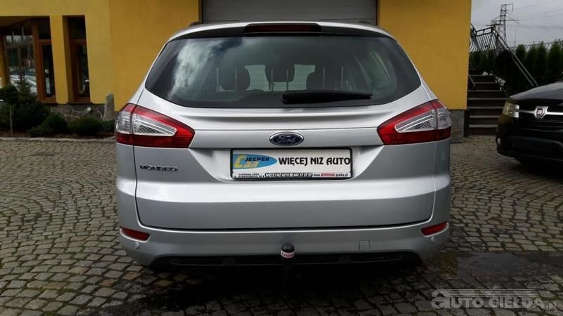 Używany Ford Mondeo 140 KM (102 kW) 2013 Srebrny metalik Sedan/Limuzyna