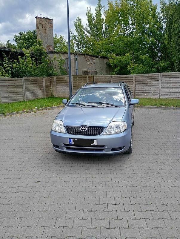 Używany Toyota Corolla 2003 Inny kolor Kombi