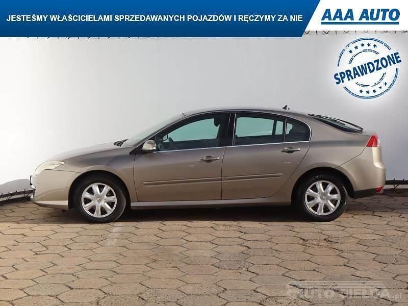Używany Renault Laguna III 140 KM (102 kW) 2009 Beżowy