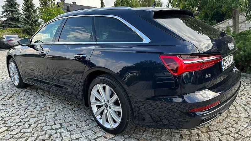 Używany Audi A6 204 KM (150 kW) 2021 Niebieski (metalik) Kombi