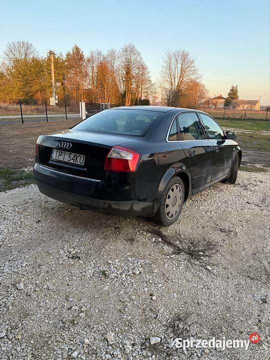 Używany Audi A4 2001 Czarny Sedan/Limuzyna