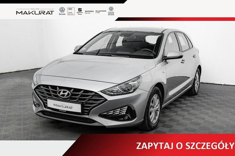 Używany Hyundai i30 110 KM (80 kW) 2022 Srebrny (metalik) Hatchback