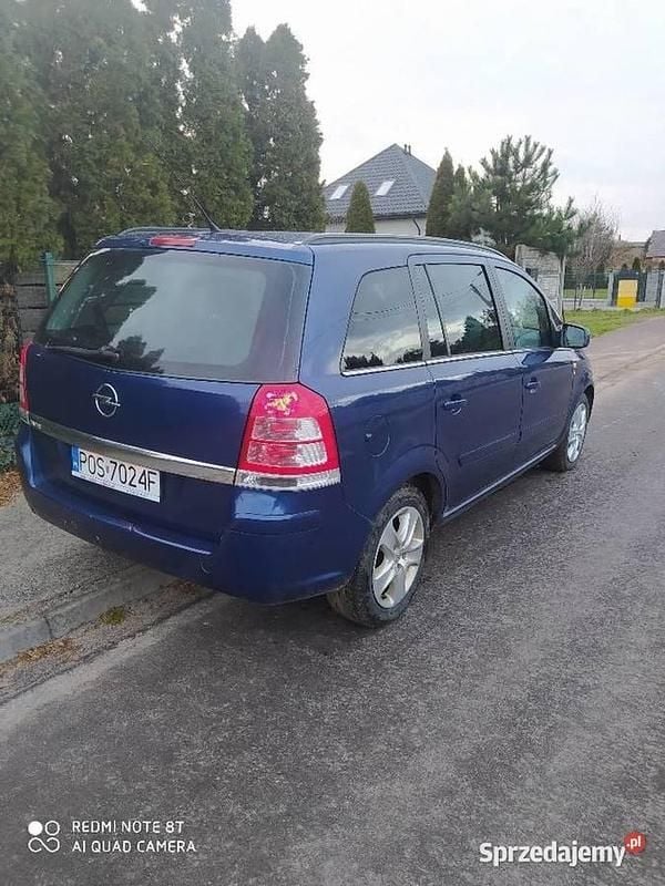 Używany Opel Zafira 2011 Granatowy Minivan