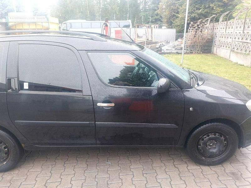 Używany Skoda Roomster 69 KM (50 kW) 2008 Czarny Minivan