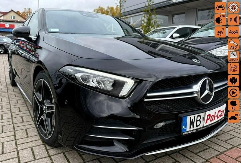 Czarny (metalik) Używany 2019 Mercedes A35 AMG AMG Hatchback | 113 900 zł - Obraz 1/4