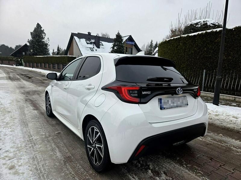 Używany Toyota Yaris 2021 Biały Hatchback