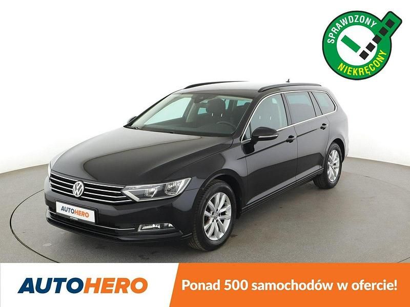 Czarny Używany 2017 VW Passat Kombi | 67 000 zł (Uczciwa cena) - Obraz 1/3