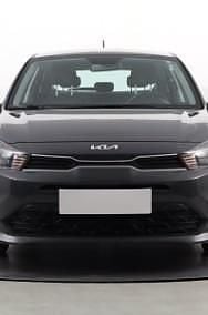 Używany Kia Rio 101 KM (74 kW) 2021 Szary Hatchback