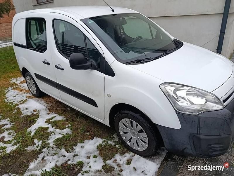 Używany 2015 Citroën Berlingo Minivan | 18 600 zł (Super Cena) - Obraz 1/4