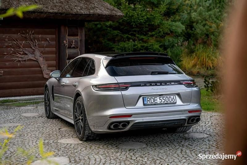 Srebrny Używany 2019 Porsche Panamera 4S Sport Turismo Sedan/Limuzyna | 329 777 zł - Obraz 1/4