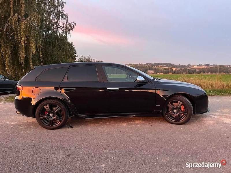 Używany Alfa Romeo 159 Ti 2008 Czarny Kombi