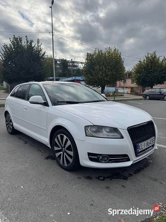 Biały Używany 2010 Audi A3 Sportback S-Line Hatchback | 29 900 zł (Uczciwa cena) - Obraz 1/4
