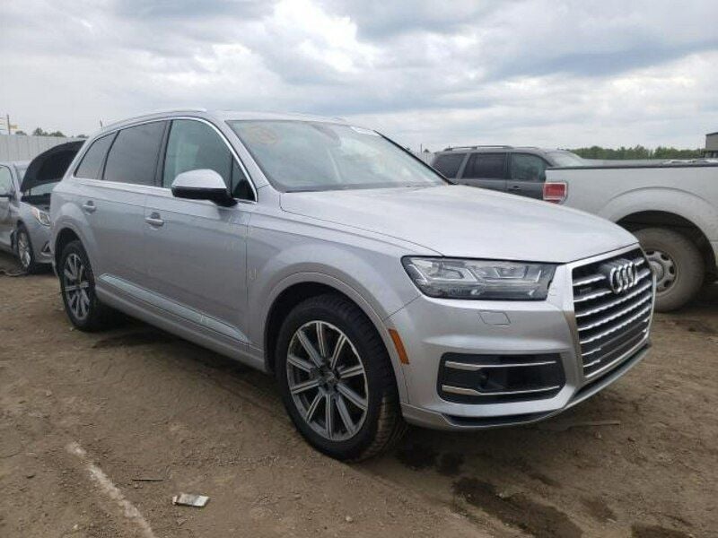 Używany Audi Q7 Prestige 333 KM (244 kW) 2018 Srebrny SUV