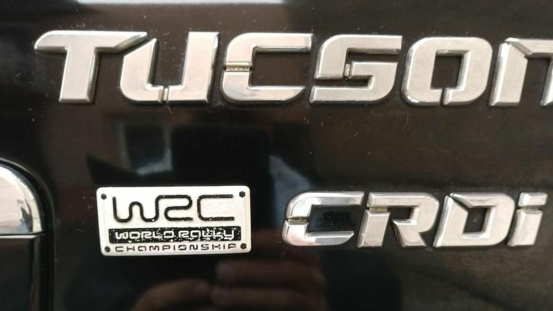 Czarny Używany 2006 Hyundai Tucson SUV | 15 900 zł (Uczciwa cena) - Obraz 1/4