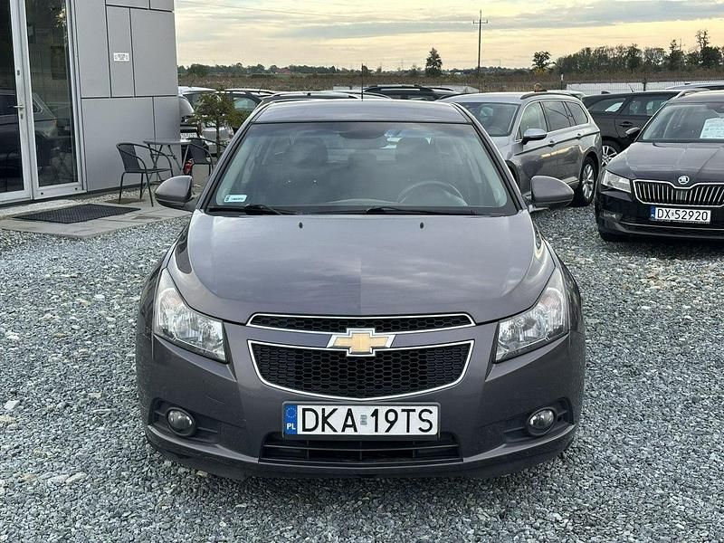 Używany Chevrolet Cruze 163 KM (119 kW) 2011 Szary (metalik) Hatchback
