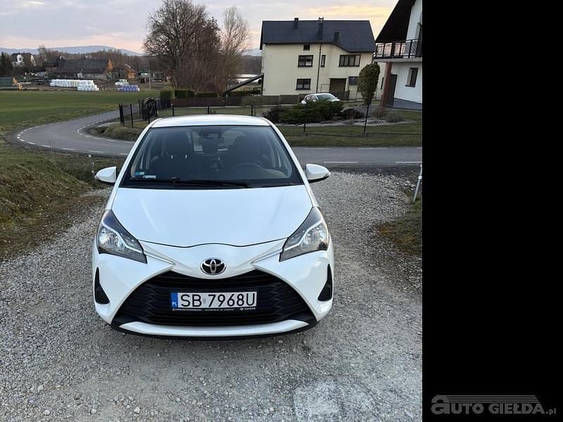 Biały Używany 2017 Toyota Yaris Hatchback | 34 000 zł (Uczciwa cena) - Obraz 1/4