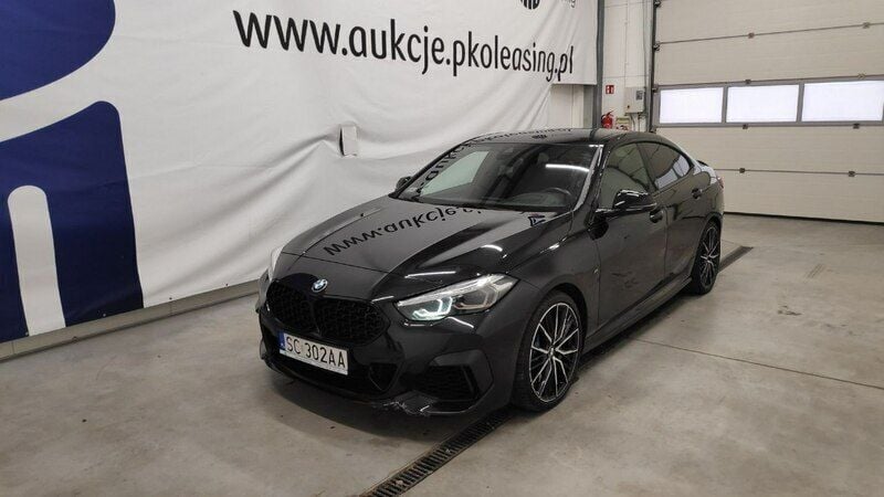 Czarny (metalik) Używany 2020 BMW M2 Sedan/Limuzyna | 130 000 zł - Obraz 1/4