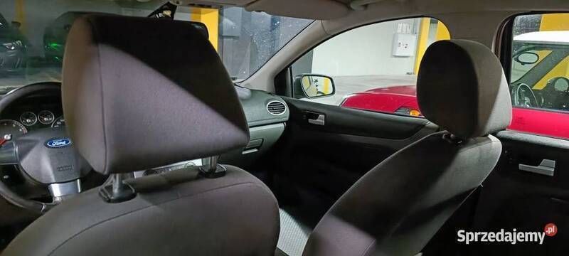 Używany Ford Focus 2007 Granatowy Sedan/Limuzyna