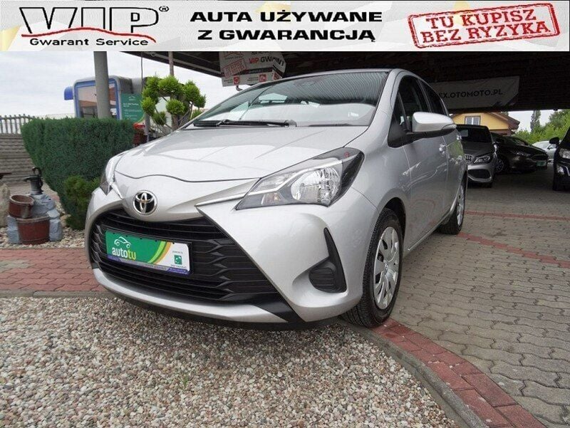 Srebrny Używany 2019 Toyota Yaris Active Hatchback | 48 900 zł (Dość drogi) - Obraz 1/4
