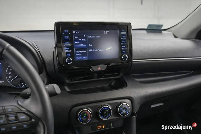 Używany Toyota Yaris 2022 Biały Hatchback