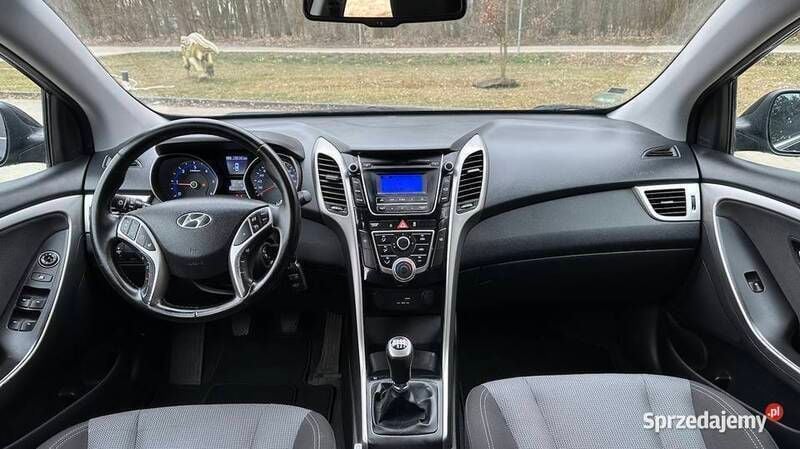 Używany Hyundai i30 110 KM (80 kW) 2015 Czarny Kombi